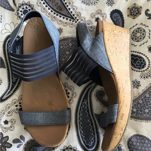 Womens Sketchers wedge Sandals - Picture 3 of 6